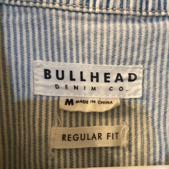 Bullhead striped denim vest size medium - Picture 3 of 5